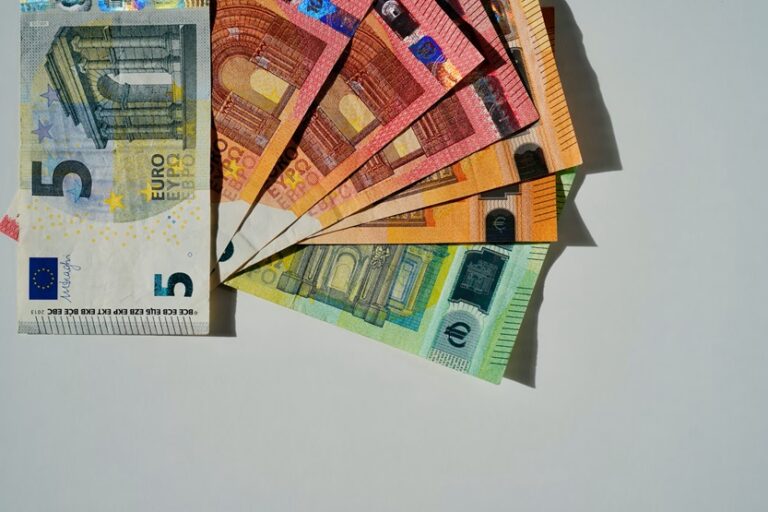Billetes de Euro (John Vid Unsplash)